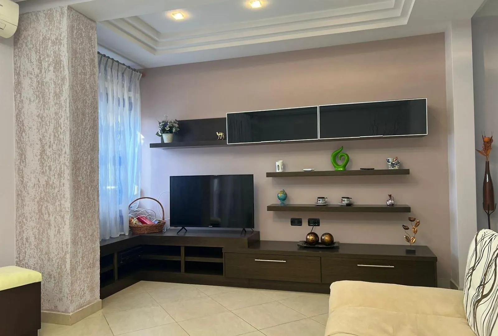 Diell Apartament Vlore